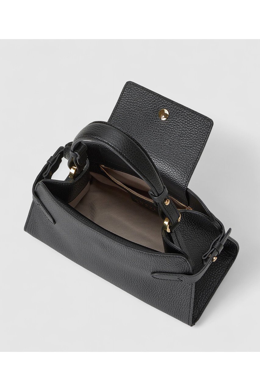 【アナイ/ANAYI】の【Eternal Line 2026】 スクエアワンハンドルバッグ 人気、トレンドファッション・服の通販 founy(ファニー) ファッション Fashion レディースファッション Fashion for Women バッグ Bags 2025年 2025 2025-2026秋冬・A/W Autumn/Winter 2025–26 AW25–26 コンパクト Compact, Small Size シェイプ Shape, Slim Fit フラップ Flap, Flap Pocket ポケット Pocket, Pocket Detail マグネット Magnet, Magnetic Closure ラップ Wrap, Wrap Design 台形 A-Line, Trapezoid Shape A/W・秋冬 Autumn/Winter other-5|ID: prp329100004776564 ipo3291000000034627669