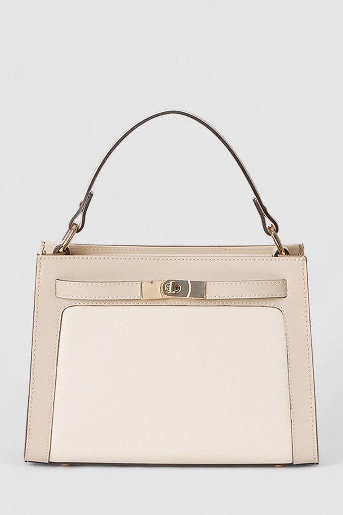 【アナイ/ANAYI】の【Eternal Line 2026】 スクエアハンドバッグ インテリア・キッズ・メンズ・レディースファッション・服の通販 founy(ファニー) https://founy.com/ ファッション Fashion レディースファッション Fashion for Women バッグ Bags 2025年 2025 2025-2026秋冬・A/W Autumn/Winter 2025–26 AW25–26 スクエア Square, Square Shape フラップ Flap, Flap Pocket ポケット Pocket, Pocket Detail ラップ Wrap, Wrap Design エレガント 上品 Elegant A/W・秋冬 Autumn/Winter |ID: prp329100004776566 ipo3291000000034627673