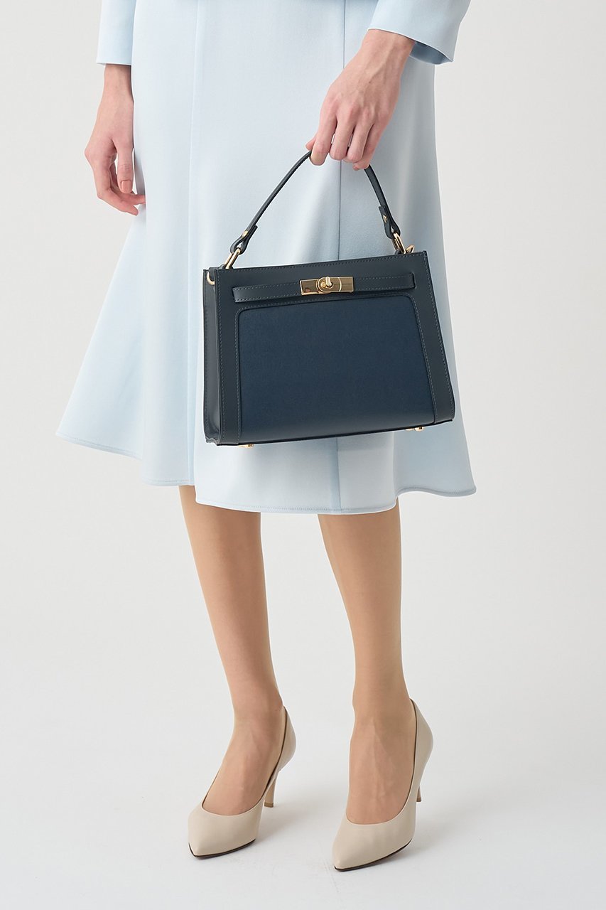 【アナイ/ANAYI】の【Eternal Line 2026】 スクエアハンドバッグ 人気、トレンドファッション・服の通販 founy(ファニー) 　ファッション　Fashion　レディースファッション　Fashion for Women　バッグ　Bags　2025年　2025　2025-2026秋冬・A/W　Autumn/Winter 2025–26 AW25–26　スクエア　Square, Square Shape　フラップ　Flap, Flap Pocket　ポケット　Pocket, Pocket Detail　ラップ　Wrap, Wrap Design　エレガント 上品　Elegant　A/W・秋冬　Autumn/Winter　other-2|ID: prp329100004776566 ipo3291000000034627679