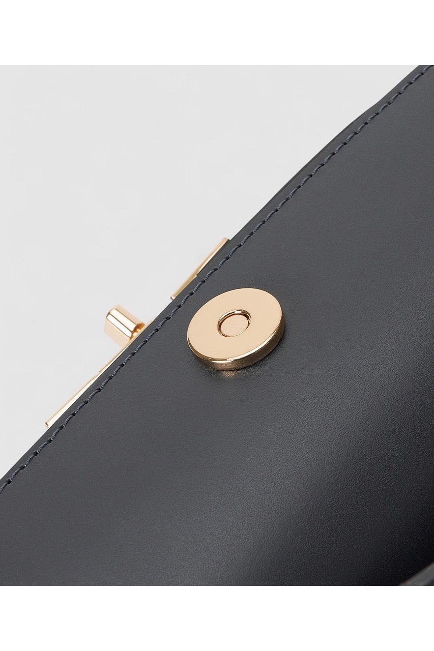 【アナイ/ANAYI】の【Eternal Line 2026】 スクエアハンドバッグ 人気、トレンドファッション・服の通販 founy(ファニー) 　ファッション　Fashion　レディースファッション　Fashion for Women　バッグ　Bags　2025年　2025　2025-2026秋冬・A/W　Autumn/Winter 2025–26 AW25–26　スクエア　Square, Square Shape　フラップ　Flap, Flap Pocket　ポケット　Pocket, Pocket Detail　ラップ　Wrap, Wrap Design　エレガント 上品　Elegant　A/W・秋冬　Autumn/Winter　other-7|ID: prp329100004776566 ipo3291000000034627687