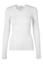 【ロサムンド/ROSEMUNDE】のレース付き クルーネックプルオーバー シルクコットン 人気、トレンドファッション・服の通販 founy(ファニー) ファッション Fashion レディースファッション Fashion for Women トップス・カットソー Cut & Sew Tops シャツ・ブラウス・オフィスカジュアル Elegant Blouses & Button-Ups ロングTシャツ・Tシャツ Longline T-Shirts & Tees カジュアルプルオーバー・ニットトップス Pullovers & Knit Tops / Casual Pullovers カットソー・ベーシックTシャツ Cut-and-Sewn Tops / Stretch Tees & Basics インナー Innerwear シルク Silk, 100% Silk スリーブ Sleeve, Long Sleeve / Short Sleeve レース Lace, Lace Fabric ロング Long, Long-Length 再入荷 Restock / Back in Stock thumbnail ニューホワイト|ID: prp329100004776619 ipo3291000000034628300