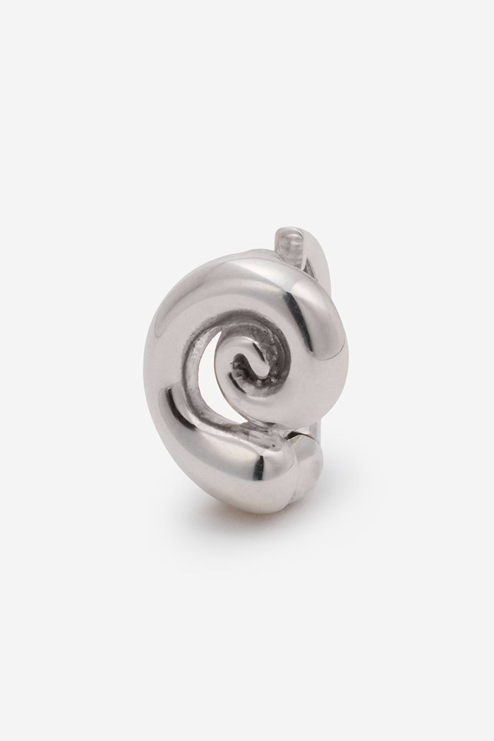 【ノウハウ/KNOWHOW】のSwirl イヤーカフ(片耳用) インテリア・キッズ・メンズ・レディースファッション・服の通販 founy(ファニー) https://founy.com/ ファッション Fashion レディースファッション Fashion for Women ジュエリー Jewelry ファッションリング Fashion Rings イヤリング・フープ・ドロップタイプ Hoop, Drop & Clip Earrings イヤリング Earrings イヤーカフ Ear Cuffs フィット Fit, Slim Fit フォルム Silhouette, Form モダン Modern, Contemporary 新作・新入荷 New Arrivals / New In 片耳 One-Ear, Single Earring |ID: prp329100004777309 ipo3291000000034638905
