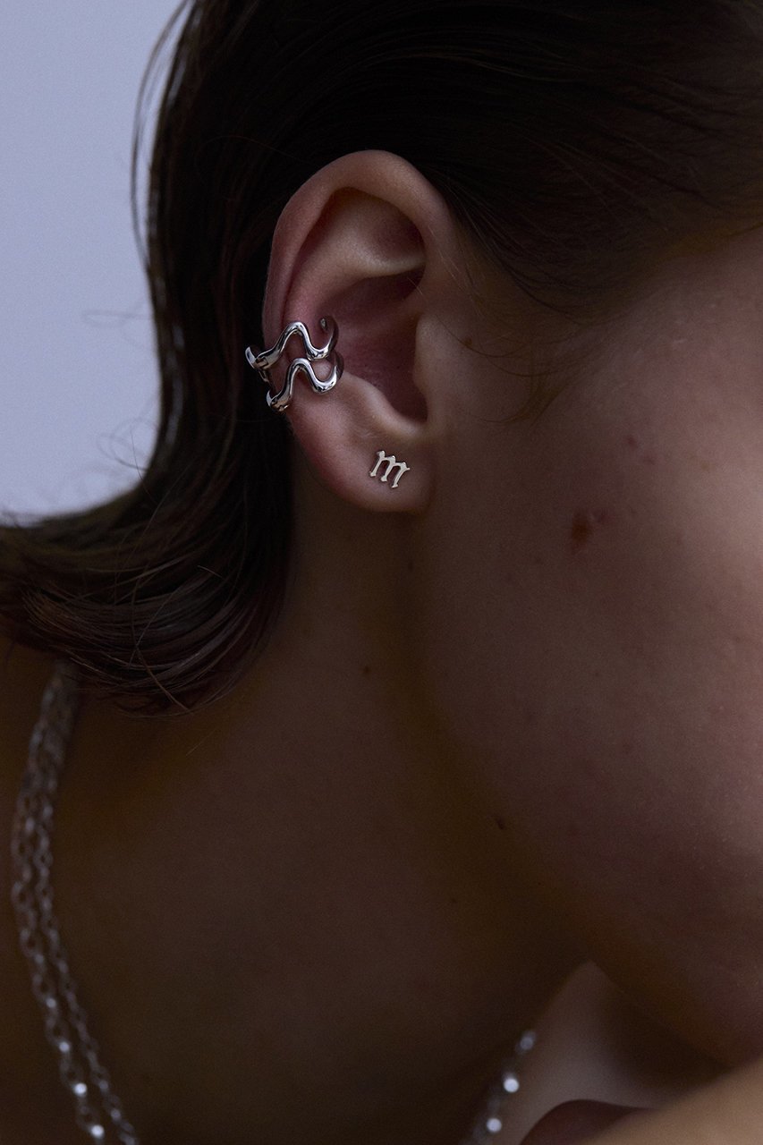 【ノウハウ/KNOWHOW】のWave イヤーカフ(片耳用) 人気、トレンドファッション・服の通販 founy(ファニー) 　ファッション　Fashion　レディースファッション　Fashion for Women　ジュエリー　Jewelry　ファッションリング　Fashion Rings　イヤリング・フープ・ドロップタイプ　Hoop, Drop & Clip Earrings　イヤリング　Earrings　イヤーカフ　Ear Cuffs　シンプル　Simple, Minimal　フォルム　Silhouette, Form　エレガント 上品　Elegant　片耳　One-Ear, Single Earring　軽量　Lightweight, Ultra Light　other-4|ID: prp329100004777311 ipo3291000000034846032
