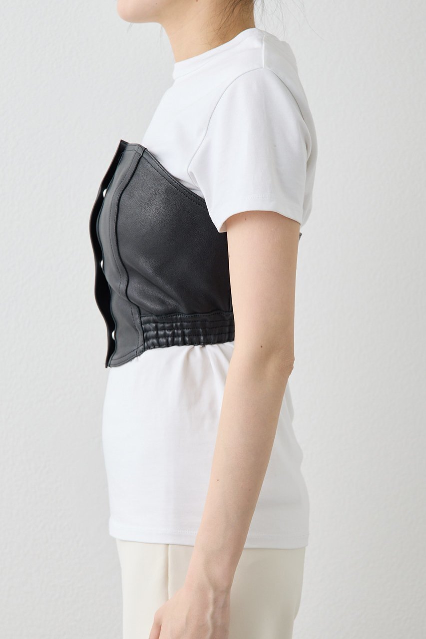 【ウィムガゼット/Whim Gazette】のレザービスチェ 人気、トレンドファッション・服の通販 founy(ファニー) 　ファッション　Fashion　レディースファッション　Fashion for Women　トップス・カットソー　Cut & Sew Tops　キャミソール&ノースリーブ　Camisoles & Sleeveless Tops　シャツ・ブラウス・オフィスカジュアル　Elegant Blouses & Button-Ups　ビスチェ　Bustiers & Corset Tops / Layered Bustier Style　カットソー　Cut and Sewn Top　コンパクト　Compact, Small Size　ノースリーブ　Sleeveless, No-Sleeve　フィット　Fit, Slim Fit　リアル　Real, Realistic　A/W・秋冬　Autumn/Winter　2025年　2025　2025-2026秋冬・A/W　Autumn/Winter 2025–26 AW25–26　other-8|ID: prp329100004777356 ipo3291000000034639257