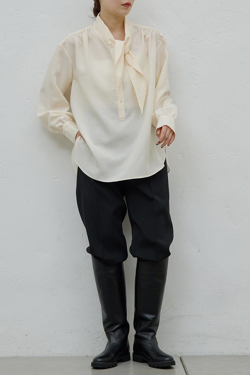 【ガリャルダガランテ/GALLARDAGALANTE】の【HERITANOVUM】スカーフカラーシャツ 人気、トレンドファッション・服の通販 founy(ファニー) 　ファッション　Fashion　レディースファッション　Fashion for Women　トップス・カットソー　Cut & Sew Tops　シャツ・ブラウス・オフィスカジュアル　Elegant Blouses & Button-Ups　とろみ　Fluid, Flowy Fabric　ギャザー　Gathered, Ruffled　スカーフ　Scarf, Neckwear　スリーブ　Sleeve, Long Sleeve / Short Sleeve　ベーシック　Basic, Essential　ロング　Long, Long-Length　other-2|ID: prp329100004778107 ipo3291000000036049741