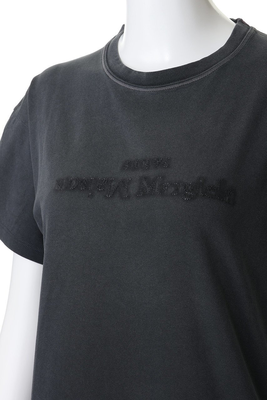 【メゾン マルジェラ/MAISON MARGIELA】のロゴTシャツ 人気、トレンドファッション・服の通販 founy(ファニー) 　ファッション　Fashion　レディースファッション　Fashion for Women　トップス・カットソー　Cut & Sew Tops　シャツ・ブラウス・オフィスカジュアル　Elegant Blouses & Button-Ups　ロングTシャツ・Tシャツ　Longline T-Shirts & Tees　カットソー・ベーシックTシャツ　Cut-and-Sewn Tops / Stretch Tees & Basics　インナー　Innerwear　カーディガン　Cardigan, Knitwear　ショート　Short, Short Length　ジャケット　Jacket, Outerwear　スリーブ　Sleeve, Long Sleeve / Short Sleeve　新作・新入荷　New Arrivals / New In　other-5|ID: prp329100004779926 ipo3291000000034673713