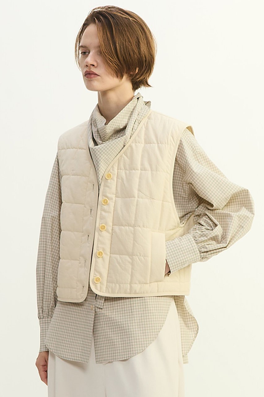 【プレインピープル/PLAIN PEOPLE】のコットンキルティングべスト 人気、トレンドファッション・服の通販 founy(ファニー) 　ファッション　Fashion　レディースファッション　Fashion for Women　アウター　Coat / Outerwear Collection　レディースジャケット・軽アウター　Jackets　2025年　2025　2025-2026秋冬・A/W　Autumn/Winter 2025–26 AW25–26　キルティング　Quilted, Quilting　キルト　Quilt, Quilted Fabric　コンパクト　Compact, Small Size　ジャケット　Jacket, Outerwear　スクエア　Square, Square Shape　バランス　Balance, Style Balance　ベスト　Vest, Waistcoat　ヴィンテージ　Vintage Style　エレガント 上品　Elegant　A/W・秋冬　Autumn/Winter　other-4|ID: prp329100004780636 ipo3291000000034684354