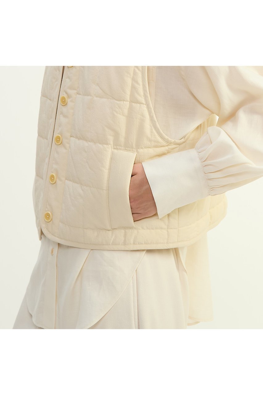 【プレインピープル/PLAIN PEOPLE】のコットンキルティングべスト 人気、トレンドファッション・服の通販 founy(ファニー) 　ファッション　Fashion　レディースファッション　Fashion for Women　アウター　Coat / Outerwear Collection　レディースジャケット・軽アウター　Jackets　2025年　2025　2025-2026秋冬・A/W　Autumn/Winter 2025–26 AW25–26　キルティング　Quilted, Quilting　キルト　Quilt, Quilted Fabric　コンパクト　Compact, Small Size　ジャケット　Jacket, Outerwear　スクエア　Square, Square Shape　バランス　Balance, Style Balance　ベスト　Vest, Waistcoat　ヴィンテージ　Vintage Style　エレガント 上品　Elegant　A/W・秋冬　Autumn/Winter　other-6|ID: prp329100004780636 ipo3291000000034684356