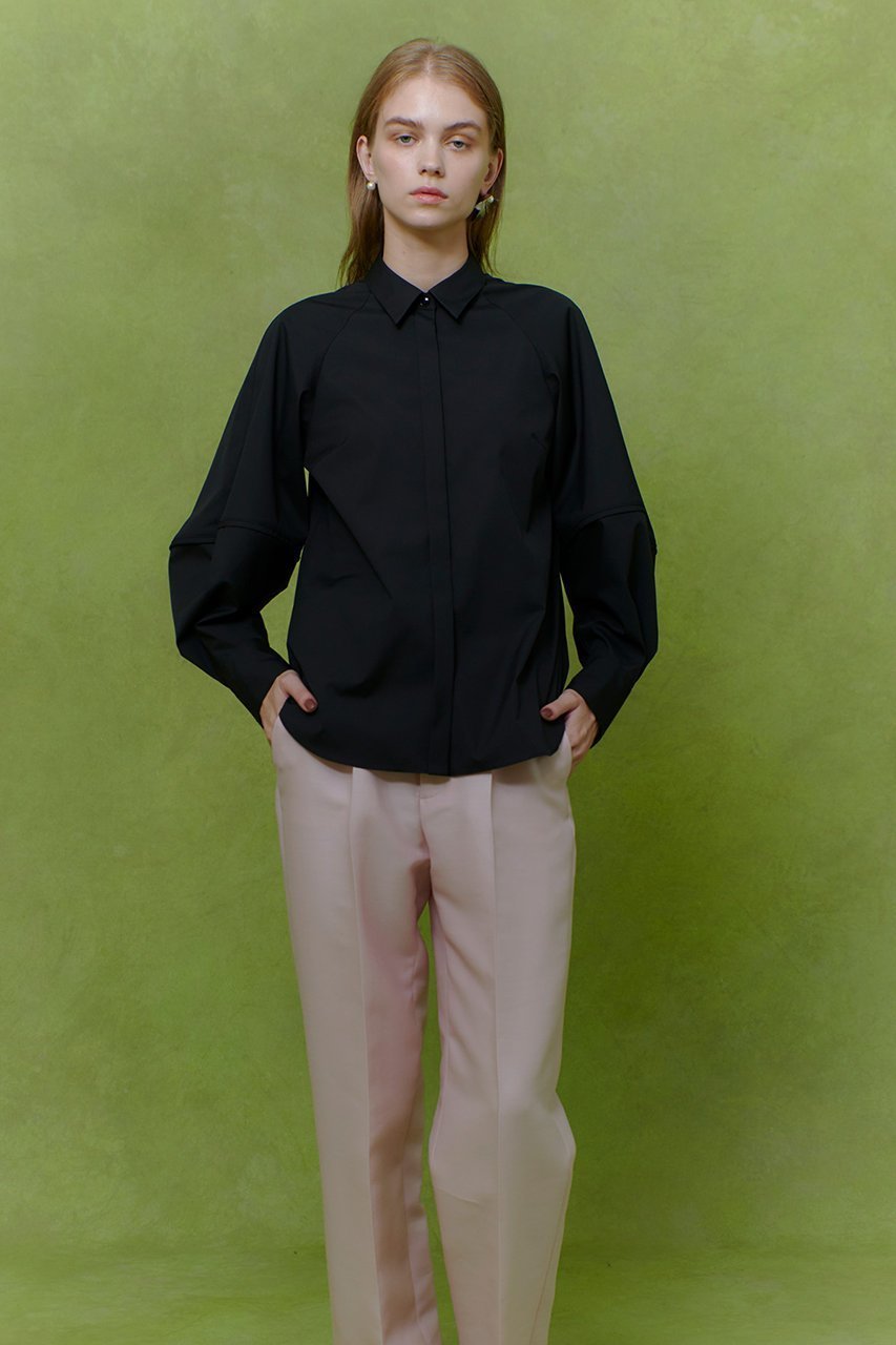 【アルアバイル/allureville】の【LOULOU WILLOUGHBY】キリカエボリュームシャツ 人気、トレンドファッション・服の通販 founy(ファニー) ファッション Fashion レディースファッション Fashion for Women トップス・カットソー Cut & Sew Tops シャツ・ブラウス・オフィスカジュアル Elegant Blouses & Button-Ups 2025年 2025 2025-2026秋冬・A/W Autumn/Winter 2025–26 AW25–26 スリーブ Sleeve, Long Sleeve / Short Sleeve バランス Balance, Style Balance パイピング Piping, Trim Design ロング Long, Long-Length A/W・秋冬 Autumn/Winter other-7|ID: prp329100004780669 ipo3291000000034684614