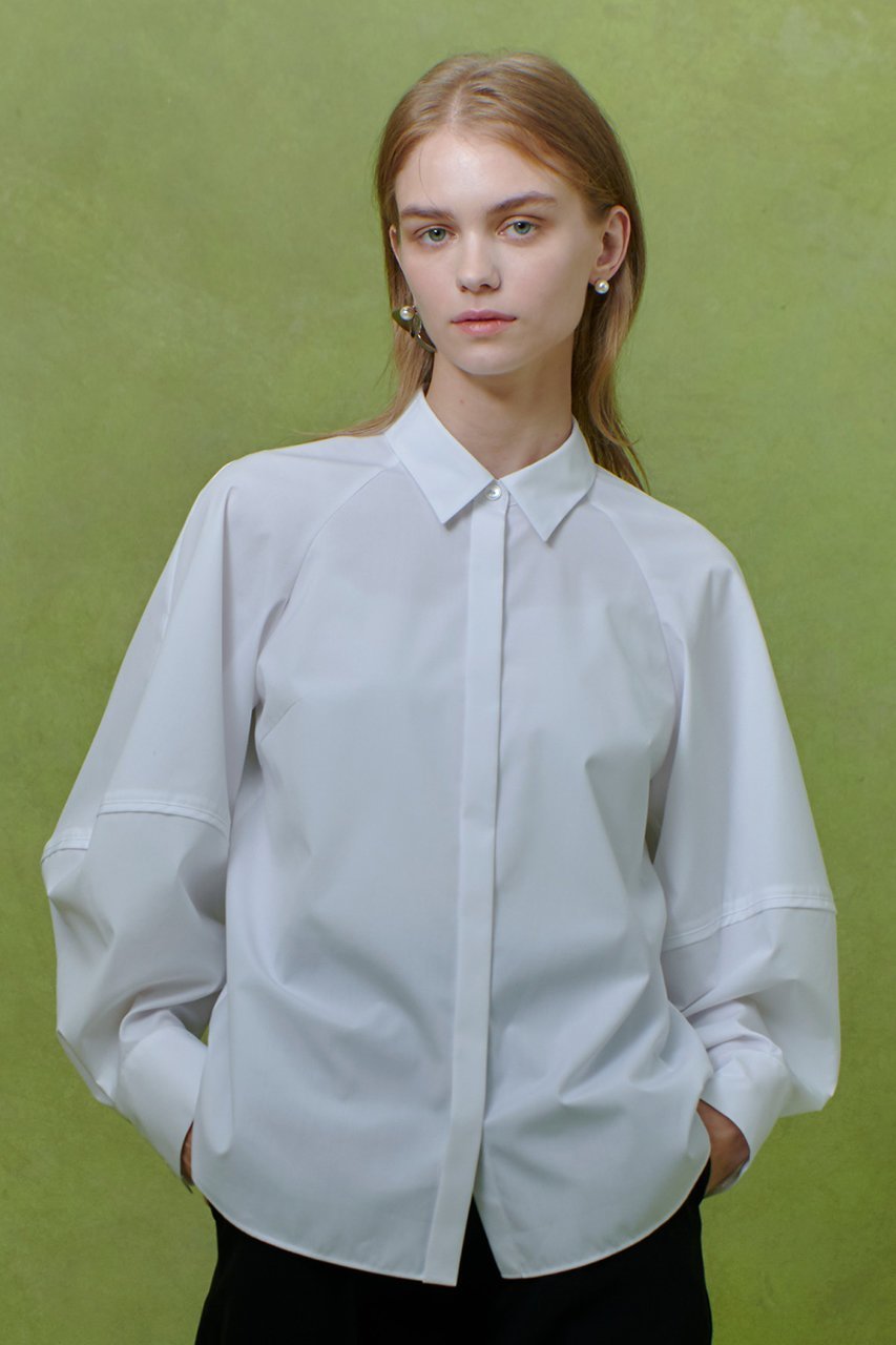 【アルアバイル/allureville】の【LOULOU WILLOUGHBY】キリカエボリュームシャツ 人気、トレンドファッション・服の通販 founy(ファニー) 　ファッション　Fashion　レディースファッション　Fashion for Women　トップス・カットソー　Cut & Sew Tops　シャツ・ブラウス・オフィスカジュアル　Elegant Blouses & Button-Ups　2026年　2026　スリーブ　Sleeve, Long Sleeve / Short Sleeve　バランス　Balance, Style Balance　パイピング　Piping, Trim Design　ロング　Long, Long-Length　夏　Summer　春　Spring　S/S・春夏　SS, Spring/Summer, Warm Season　other-8|ID: prp329100004780669 ipo3291000000036049834