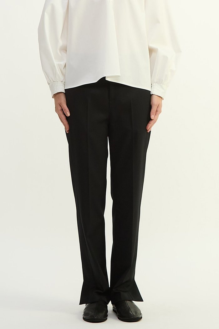 【プレインピープル/PLAIN PEOPLE】のキュプラストレッチAラインパンツ インテリア・キッズ・メンズ・レディースファッション・服の通販 founy(ファニー) https://founy.com/ ファッション Fashion レディースファッション Fashion for Women パンツ Pants & Trousers 2025年 2025 2025-2026秋冬・A/W Autumn/Winter 2025–26 AW25–26 キュプラ Cupro, Eco Fabric クロップド Cropped, Short Length ストレッチ Stretch, Stretchy Fabric トレンド Trend, Trending Now ボトム Bottoms, Lower Wear レギンス Leggings, Stretch Pants ヴィンテージ Vintage Style A/W・秋冬 Autumn/Winter |ID: prp329100004780688 ipo3291000000034684739