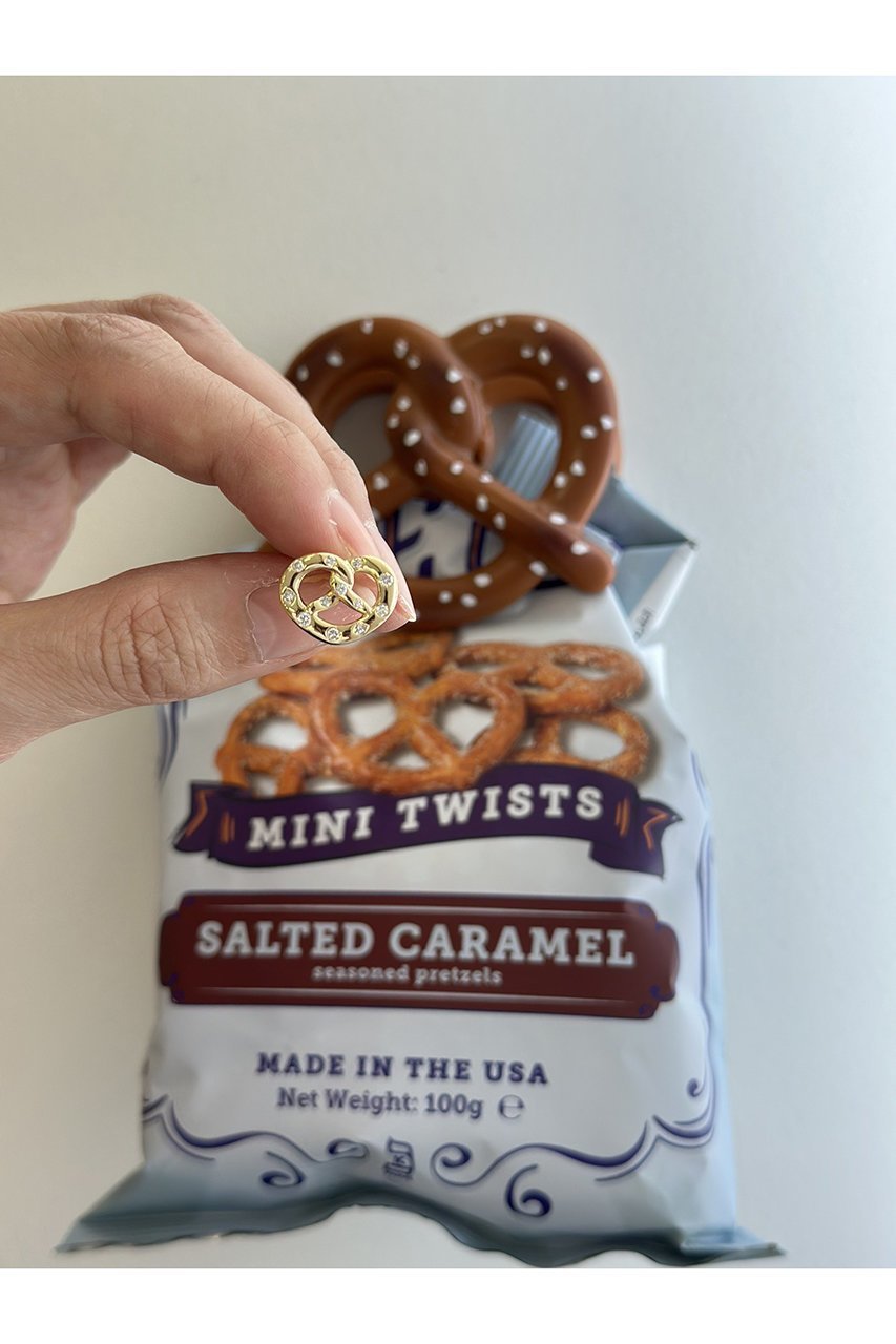 【ビジュードエム/Bijou de M】の【受注生産】プレッツェルのピアス(片耳用) 人気、トレンドファッション・服の通販 founy(ファニー) ファッション Fashion レディースファッション Fashion for Women ジュエリー Jewelry ファッションリング Fashion Rings イヤリング・フープ・ドロップタイプ Hoop, Drop & Clip Earrings イヤリング Earrings モチーフ Motif, Design Theme エレガント 上品 Elegant 片耳 One-Ear, Single Earring other-3|ID: prp329100004781780 ipo3291000000035942750