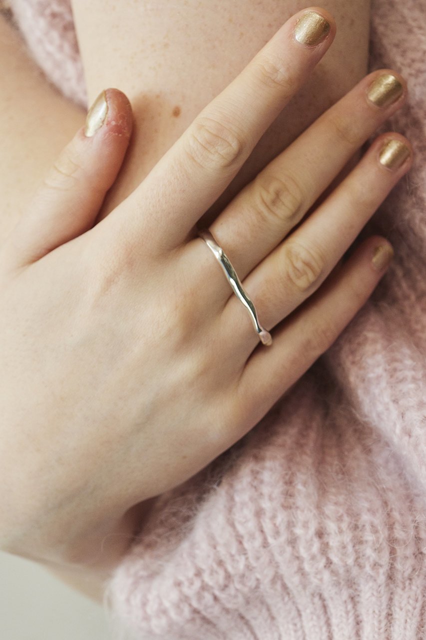 【メゾンドパルス/MAISON DPULSE】のWavy double リング 人気、トレンドファッション・服の通販 founy(ファニー) 　ファッション　Fashion　レディースファッション　Fashion for Women　エレガント 上品　Elegant　シンプル　Simple, Minimal　ダブル　Double, Double-Breasted　新作・新入荷　New Arrivals / New In　other-2|ID: prp329100004782538 ipo3291000000034705344