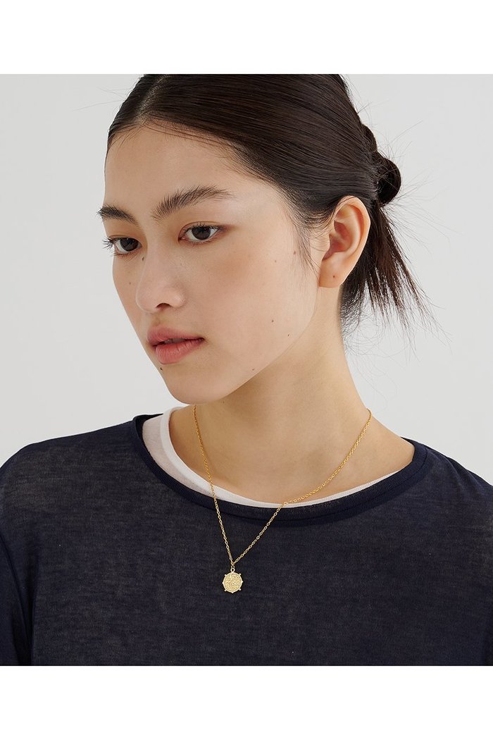 【ウィムガゼット/Whim Gazette】の【Hoaw.】コインネックレス インテリア・キッズ・メンズ・レディースファッション・服の通販 founy(ファニー) https://founy.com/ ファッション Fashion レディースファッション Fashion for Women ジュエリー Jewelry ネックレス Necklaces & Pendants 2026年 2026 アクセサリー Fashion Accessories コイン Coin, Coin Design シューズ Shoes, Footwear シルバー Silver, Metallic Silver チェーン Chain, Chain Strap ネックレス Necklace, Pendant Necklace バランス Balance, Style Balance ベーシック Basic, Essential モチーフ Motif, Design Theme エレガント 上品 Elegant 夏 Summer 春 Spring S/S・春夏 SS, Spring/Summer, Warm Season |ID: prp329100004782541 ipo3291000000034705361