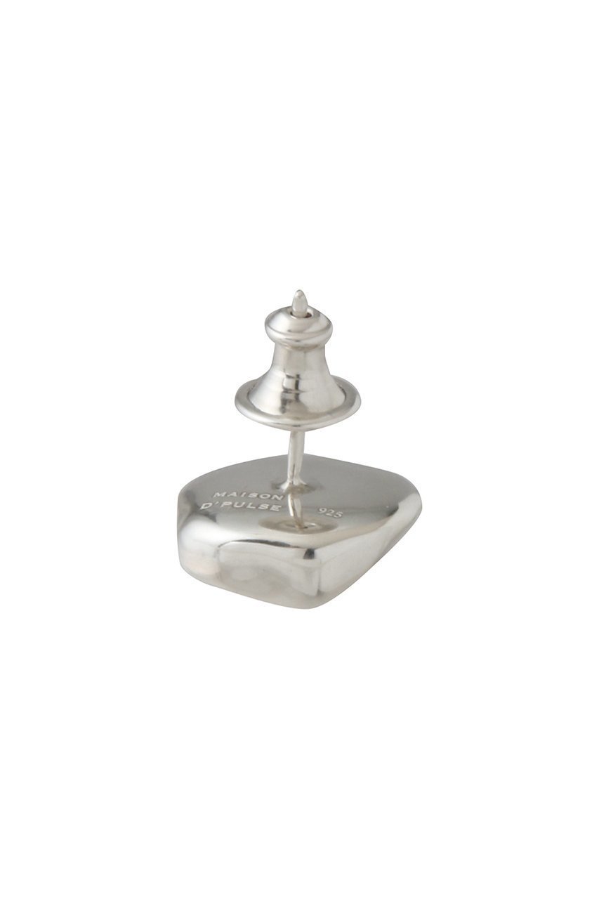 【メゾンドパルス/MAISON DPULSE】のShell flower ピアス 人気、トレンドファッション・服の通販 founy(ファニー) 　ファッション　Fashion　レディースファッション　Fashion for Women　ジュエリー　Jewelry　ファッションリング　Fashion Rings　イヤリング・フープ・ドロップタイプ　Hoop, Drop & Clip Earrings　イヤリング　Earrings　シルバー　Silver, Metallic Silver　バランス　Balance, Style Balance　フォルム　Silhouette, Form　フラワー　Flower, Floral　エレガント 上品　Elegant　新作・新入荷　New Arrivals / New In　other-4|ID: prp329100004782547 ipo3291000000034705397