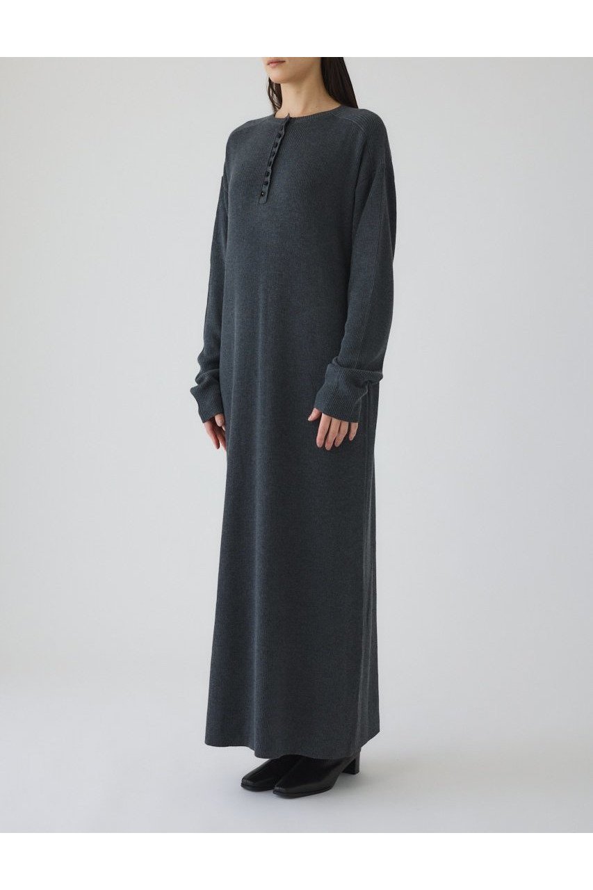 【リムアーク/RIM.ARK】の【12/3 10:00販売開始】Fabric covered button dress/ドレス 人気、トレンドファッション・服の通販 founy(ファニー) 　ファッション　Fashion　レディースファッション　Fashion for Women　ワンピース　Dresses　フォーマル・パーティードレス・結婚式用ドレス　Elegant & Casual Dresses　チュニック　Tunic Tops & Dresses　2026年　2026　サテン　Satin, Glossy Fabric　シューズ　Shoes, Footwear　チュニック　Tunic, Long Top　ドレス　Dress, One-Piece　フラット　Flat, Flat Shoes　リラックス　Relax, Relaxed Fit　ロング　Long, Long-Length　夏　Summer　春　Spring　S/S・春夏　SS, Spring/Summer, Warm Season　other-2|ID: prp329100004782551 ipo3291000000034705424