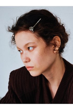 【ヘイップ/heyep】のRose Charm Hair Pins(2P Set) 人気、トレンドファッション・服の通販 founy(ファニー) ファッション Fashion レディースファッション Fashion for Women シュシュ&ヘアアクセ/ヘアアレンジ Scrunchies & Hair Accessories 2026年 2026 アクセサリー Fashion Accessories シンプル Simple, Minimal バレッタ Barrette, Hair Clip フォルム Silhouette, Form モチーフ Motif, Design Theme ローズ Rose, Rose Motif エレガント 上品 Elegant 夏 Summer 春 Spring S/S・春夏 SS, Spring/Summer, Warm Season |ID:prp329100004789481