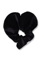【ヘイップ/heyep】のVelour Heart Scrunchie-Medium 人気、トレンドファッション・服の通販 founy(ファニー) ファッション Fashion レディースファッション Fashion for Women トップス・カットソー Cut & Sew Tops ベロアトップス Velour Tops / Velvet-Look Items シュシュ&ヘアアクセ/ヘアアレンジ Scrunchies & Hair Accessories 2026年 2026 おすすめ Recommended / Our Picks アクセサリー Fashion Accessories ベロア Velour, Soft Velvet エレガント 上品 Elegant 夏 Summer 春 Spring S/S・春夏 SS, Spring/Summer, Warm Season |ID:prp329100004789484