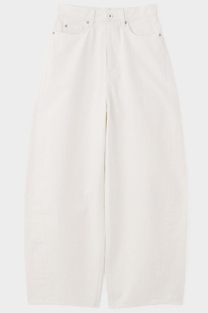 【ル フィル/LE PHIL】のバルーンシルエットデニムパンツ インテリア・キッズ・メンズ・レディースファッション・服の通販 founy(ファニー) https://founy.com/ ファッション Fashion レディースファッション Fashion for Women パンツ Pants & Trousers デニムパンツ・ジーンズ・美脚デニム Denim Jeans & Pants シンプル Simple, Minimal スタンダード Standard, Basic スニーカー Sneakers, Trainers デニム Denim, Jeans Material ハイライズ High Rise, High Waist バランス Balance, Style Balance フォルム Silhouette, Form フロント Front, Front Design 再入荷 Restock / Back in Stock |ID: prp329100004789525 ipo3291000000034756734