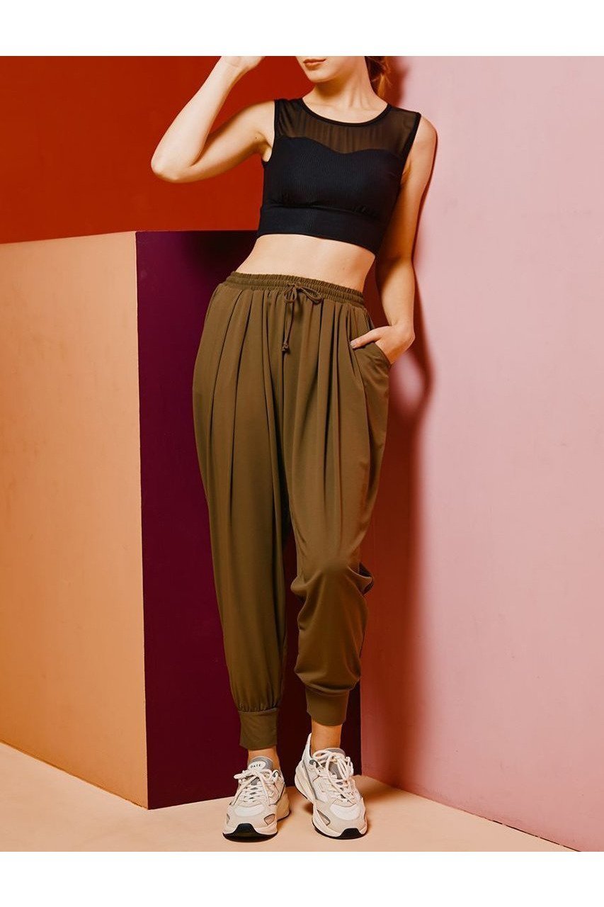 【レイール/Reir】の【12/6 0:00販売開始】タックパンツ【UPF50+】【水陸両用】 人気、トレンドファッション・服の通販 founy(ファニー) 　ファッション　Fashion　レディースファッション　Fashion for Women　パンツ　Pants & Trousers　2026年　2026　なめらか　Smooth, Silky Texture　ギャザー　Gathered, Ruffled　ストレッチ　Stretch, Stretchy Fabric　スポーツ　Sports, Activewear　フィット　Fit, Slim Fit　リラックス　Relax, Relaxed Fit　夏　Summer　春　Spring　S/S・春夏　SS, Spring/Summer, Warm Season　other-3|ID: prp329100004791481 ipo3291000000034766249