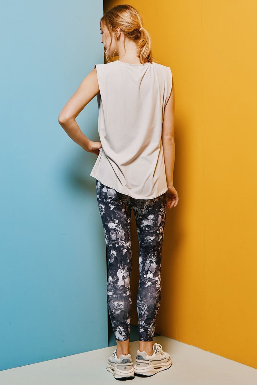 【レイール/Reir】のトップス【水陸両用】 人気、トレンドファッション・服の通販 founy(ファニー) 　ファッション　Fashion　レディースファッション　Fashion for Women　トップス・カットソー　Cut & Sew Tops　スポーツウェア　Functional & Stylish Sportswear　スポーツ トップス　Athletic Tops / Workout Tops / Training Shirts　2026年　2026　シンプル　Simple, Minimal　スタイリッシュ　Stylish, Fashionable　スポーツ　Sports, Activewear　ボトム　Bottoms, Lower Wear　夏　Summer　春　Spring　S/S・春夏　SS, Spring/Summer, Warm Season　other-6|ID: prp329100004791483 ipo3291000000036234421