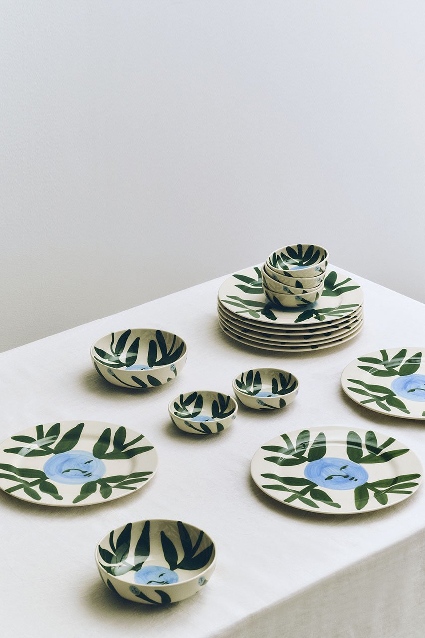 【ヘイ/HAY / GOODS】のLa Pittura Plate Φ28.5 人気、トレンドファッション・服の通販 founy(ファニー) 　イタリア　Italy　テーブル　Table, Dining Table　手描き　Hand-Drawn, Illustrated　フォルム　Silhouette, Form　プレート　Plate, Dish　ミックス　Mix, Mixed Style　モチーフ　Motif, Design Theme　新作・新入荷　New Arrivals / New In　ホーム・キャンプ・アウトドア・お取り寄せ　Home Living / Home & Lifestyle / Camping Gear / Outdoor Camping　キッチン・ダイニング　Kitchen & Dining Essentials. Stylish & Functional Tableware　キッチン家電・キッチン用品　Kitchen Appliances & Tools　other-5|ID: prp329100004791491 ipo3291000000034766338