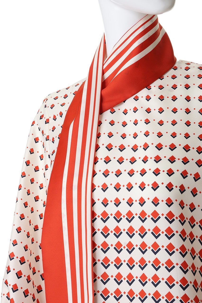 【エムフィル/M Fil】のGeo Shift プリント アシンメトリー ボウタイブラウス 人気、トレンドファッション・服の通販 founy(ファニー) 　ファッション　Fashion　レディースファッション　Fashion for Women　トップス・カットソー　Cut & Sew Tops　シャツ・ブラウス・オフィスカジュアル　Elegant Blouses & Button-Ups　2026年　2026　アシンメトリー　Asymmetrical Style　カフス　Cuff Design　クラシック　Classic, Timeless Style　グラデーション　Gradient, Ombre　スリーブ　Sleeve, Long Sleeve / Short Sleeve　プリント　Print, Printed Pattern　モダン　Modern, Contemporary　リュクス　Luxury, Elegant, High-End, Chic　ロング　Long, Long-Length　エレガント 上品　Elegant　夏　Summer　春　Spring　S/S・春夏　SS, Spring/Summer, Warm Season　other-5|ID: prp329100004793097 ipo3291000000035943124