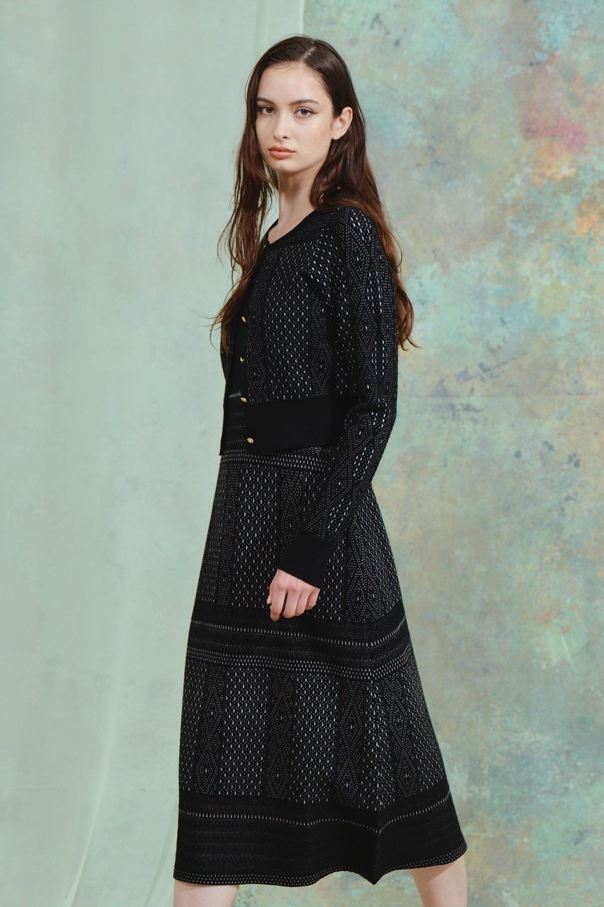 【コルコバード/CORCOVADO】のレーシージャカードカーディガン 人気、トレンドファッション・服の通販 founy(ファニー) ファッション Fashion レディースファッション Fashion for Women トップス・カットソー Cut & Sew Tops カーディガン・羽織り Layered Style Cardigans シャツ・ブラウス・オフィスカジュアル Elegant Blouses & Button-Ups ロングTシャツ・Tシャツ Longline T-Shirts & Tees カットソー・ベーシックTシャツ Cut-and-Sewn Tops / Stretch Tees & Basics 2026年 2026 おすすめ Recommended / Our Picks カーディガン Cardigan, Knitwear コンパクト Compact, Small Size ショート Short, Short Length ジャカード/ジャガード Jacquard, Woven Pattern リュクス Luxury, Elegant, High-End, Chic レーシー Lacy, Lace-Like 夏 Summer 春 Spring S/S・春夏 SS, Spring/Summer, Warm Season other-6|ID: prp329100004793100 ipo3291000000034777723