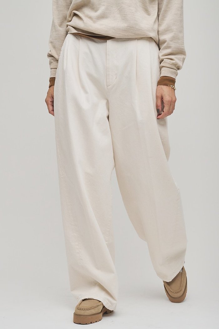 【ウィムガゼット/Whim Gazette】の【GEMINI】デニム インテリア・キッズ・メンズ・レディースファッション・服の通販 founy(ファニー) https://founy.com/ ファッション Fashion レディースファッション Fashion for Women パンツ Pants & Trousers デニムパンツ・ジーンズ・美脚デニム Denim Jeans & Pants スラックス Slacks, Dress Pants スリット Slit, Slit Detail デニム Denim, Jeans Material ネップ Nepp, Slub Yarn フロント Front, Front Design ポケット Pocket, Pocket Detail ループ Loop, Loop Knit ワイド Wide, Wide Fit |ID: prp329100004793140 ipo3291000000035805508