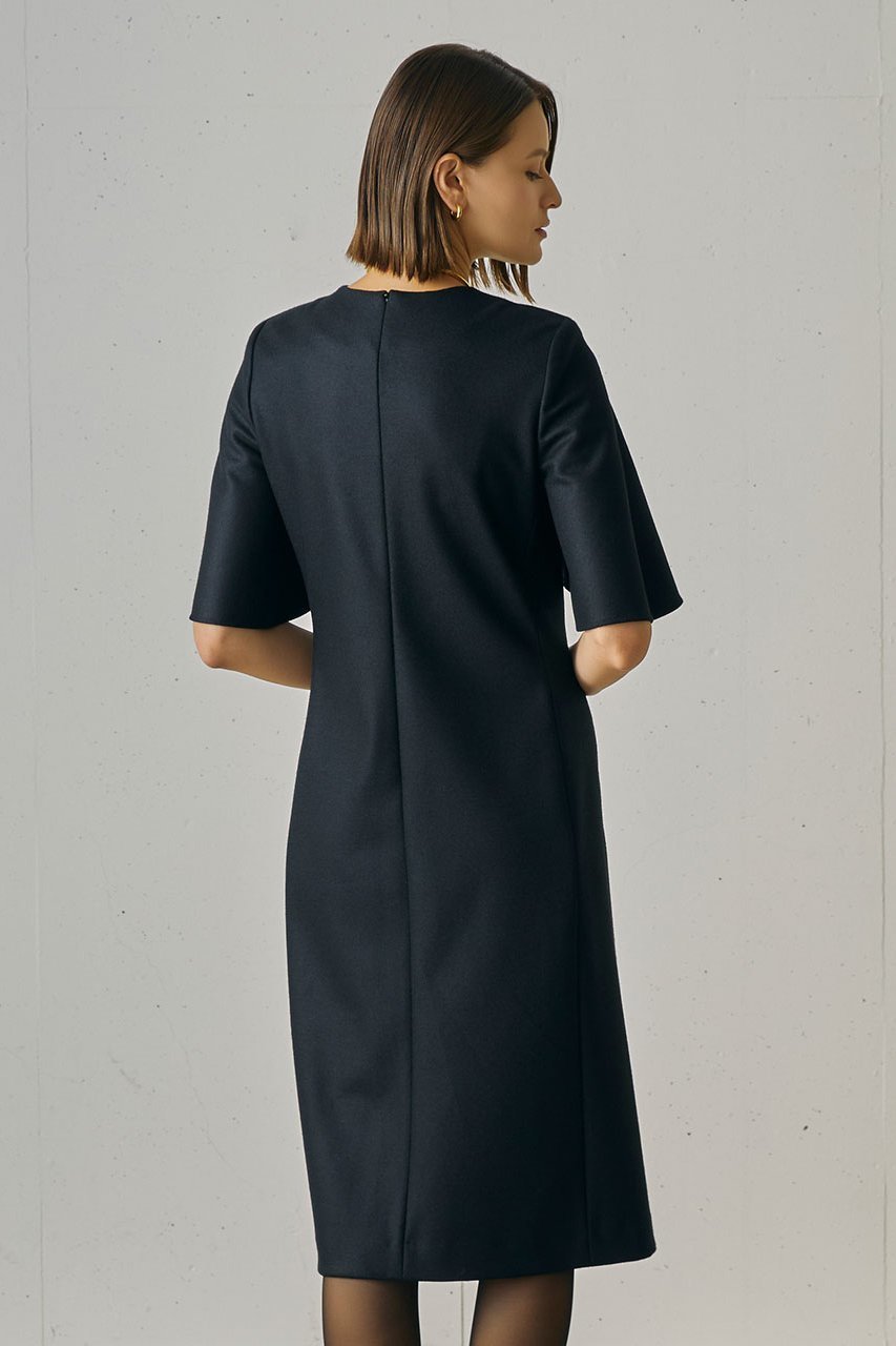 【ジェイドット/j.】のプレミアムジャージー ケープワンピース 人気、トレンドファッション・服の通販 founy(ファニー) 　ファッション　Fashion　レディースファッション　Fashion for Women　ワンピース　Dresses　チュニック　Tunic Tops & Dresses　なめらか　Smooth, Silky Texture　チュニック　Tunic, Long Top　フィット　Fit, Slim Fit　フェミニン　Feminine, Girly　フレア　Flare, Flared　プレミアム　Premium, High-End　ロング　Long, Long-Length　other-8|ID: prp329100004793151 ipo3291000000036173330