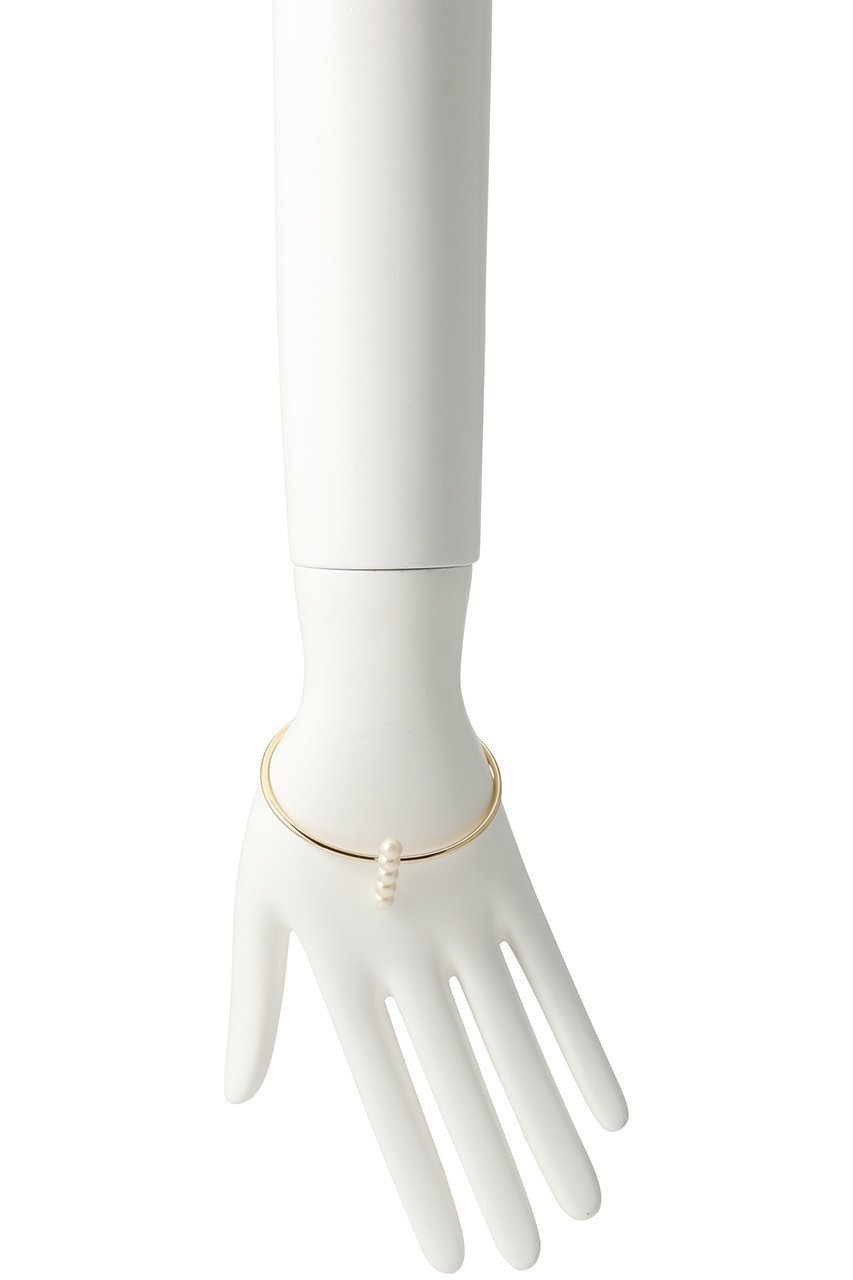 【ガリャルダガランテ/GALLARDAGALANTE】のラインパールバングル 人気、トレンドファッション・服の通販 founy(ファニー) ファッション Fashion レディースファッション Fashion for Women ジュエリー Jewelry チェーン&カフブレスレット Cuff & Chain Bracelets バングル・カフブレスレット Bangles & Cuff Bracelets アクセサリー Fashion Accessories オケージョン Occasion Wear バングル Bangle, Bracelet パール Pearl, Pearl Accent フォルム Silhouette, Form エレガント 上品 Elegant 新作・新入荷 New Arrivals / New In other-2|ID: prp329100004798530 ipo3291000000034816273