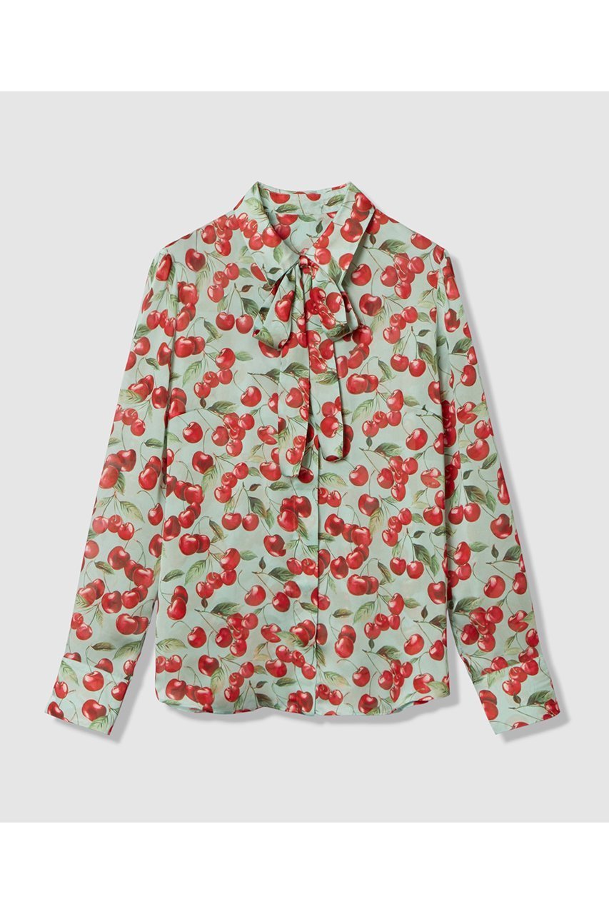 【アルアバイル/allureville】のWEB限定【LOULOU WILLOUGHBY】LISAチェリープリント ボウタイブラウス インテリア・キッズ・メンズ・レディースファッション・服の通販 founy(ファニー) 　ファッション　Fashion　レディースファッション　Fashion for Women　トップス・カットソー　Cut & Sew Tops　シャツ・ブラウス・オフィスカジュアル　Elegant Blouses & Button-Ups　2026年　2026　シンプル　Simple, Minimal　スリーブ　Sleeve, Long Sleeve / Short Sleeve　チェリー　Cherry, Cherry Pattern　プリント　Print, Printed Pattern　ボトム　Bottoms, Lower Wear　リボン　Ribbon, Bow　ループ　Loop, Loop Knit　ロング　Long, Long-Length　夏　Summer　春　Spring　S/S・春夏　SS, Spring/Summer, Warm Season　サックス|ID: prp329100004798604 ipo3291000000034816759