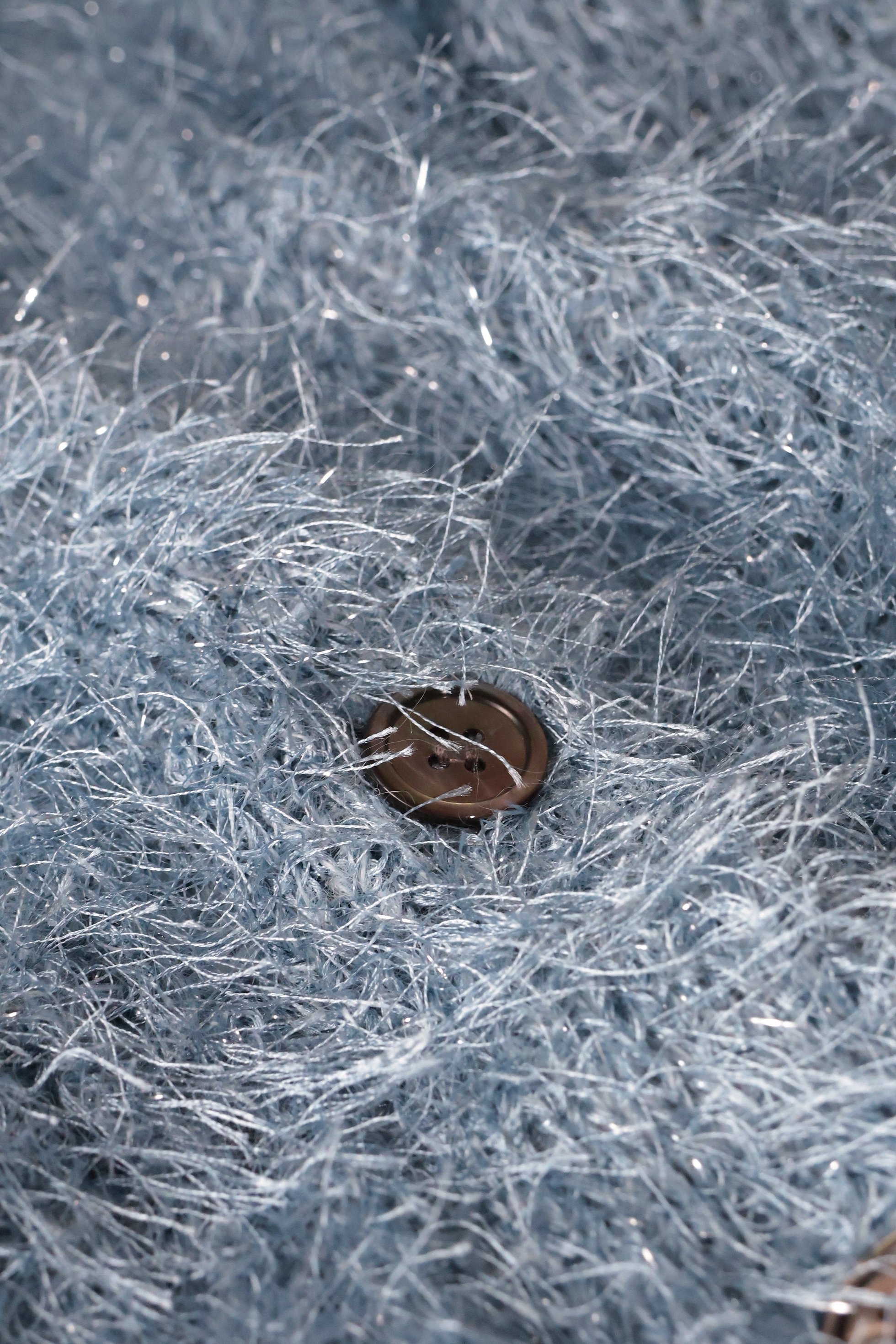 【ガリャルダガランテ/GALLARDAGALANTE】のラメシャギーニットカーディガン 人気、トレンドファッション・服の通販 founy(ファニー) ファッション Fashion レディースファッション Fashion for Women トップス・カットソー Cut & Sew Tops ニット Knit Tops & Sweaters カーディガン・羽織り Layered Style Cardigans エレガント 上品 Elegant カーディガン Cardigan, Knitwear 新作・新入荷 New Arrivals / New In 羽織 Haori, Light Jacket other-6|ID: prp329100004800046 ipo3291000000034825290