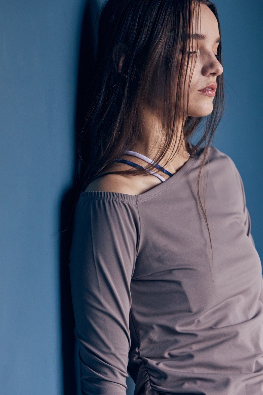 【ジュリエ/Julier】のEcocoアシンメトリーロングスリーブプルオーバー 人気、トレンドファッション・服の通販 founy(ファニー) 　ファッション　Fashion　レディースファッション　Fashion for Women　トップス・カットソー　Cut & Sew Tops　カジュアルプルオーバー・ニットトップス　Pullovers & Knit Tops / Casual Pullovers　スポーツウェア　Functional & Stylish Sportswear　スポーツ トップス　Athletic Tops / Workout Tops / Training Shirts　2026年　2026　アシンメトリー　Asymmetrical Style　ギャザー　Gathered, Ruffled　スポーツ　Sports, Activewear　フィット　Fit, Slim Fit　ワーク　Workwear, Utility Style　エレガント 上品　Elegant　夏　Summer　春　Spring　S/S・春夏　SS, Spring/Summer, Warm Season　other-7|ID: prp329100004800054 ipo3291000000036104111