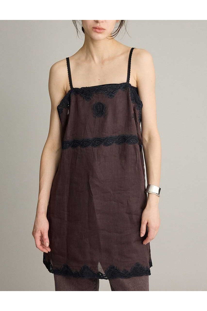 【ブリル/BRILL】のシシュウキャミソール インテリア・キッズ・メンズ・レディースファッション・服の通販 founy(ファニー) ファッション Fashion レディースファッション Fashion for Women トップス・カットソー Cut & Sew Tops キャミソール&ノースリーブ Camisoles & Sleeveless Tops シャツ・ブラウス・オフィスカジュアル Elegant Blouses & Button-Ups ロングTシャツ・Tシャツ Longline T-Shirts & Tees カットソー・ベーシックTシャツ Cut-and-Sewn Tops / Stretch Tees & Basics 2026年 2026 キャミソール Camisole, Spaghetti Strap Top クラシカル Classical, Vintage-Inspired タンク Tank Top, Sleeveless Top フランス France, French リネン Linen, Linen Fabric 夏 Summer 春 Spring S/S・春夏 SS, Spring/Summer, Warm Season ブラウン|ID: prp329100004800083 ipo3291000000034825576