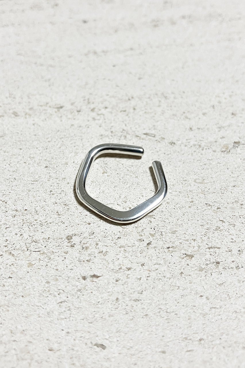 【レム/Lemme】のHang イヤーカフ(片耳用) 人気、トレンドファッション・服の通販 founy(ファニー) 　ファッション　Fashion　レディースファッション　Fashion for Women　ジュエリー　Jewelry　ファッションリング　Fashion Rings　イヤリング・フープ・ドロップタイプ　Hoop, Drop & Clip Earrings　イヤリング　Earrings　イヤーカフ　Ear Cuffs　シンプル　Simple, Minimal　フォルム　Silhouette, Form　新作・新入荷　New Arrivals / New In　片耳　One-Ear, Single Earring　other-3|ID: prp329100004801335 ipo3291000000034835527