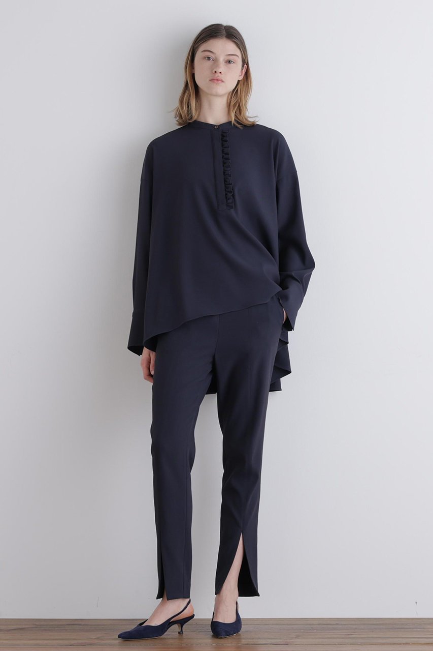 【ル フィル/LE PHIL】の2WAYツイルドレープブラウス 人気、トレンドファッション・服の通販 founy(ファニー) 　ファッション　Fashion　レディースファッション　Fashion for Women　トップス・カットソー　Cut & Sew Tops　シャツ・ブラウス・オフィスカジュアル　Elegant Blouses & Button-Ups　おすすめ　Recommended / Our Picks　シンプル　Simple, Minimal　ストレッチ　Stretch, Stretchy Fabric　スリーブ　Sleeve, Long Sleeve / Short Sleeve　セットアップ　Set-Up, Coordinated Outfit　ダブル　Double, Double-Breasted　バランス　Balance, Style Balance　フォルム　Silhouette, Form　ボトム　Bottoms, Lower Wear　ラッフル　Ruffle, Frill　ロング　Long, Long-Length　定番　Standard, Basic Item　新作・新入荷　New Arrivals / New In　other-2|ID: prp329100004801339 ipo3291000000034835573