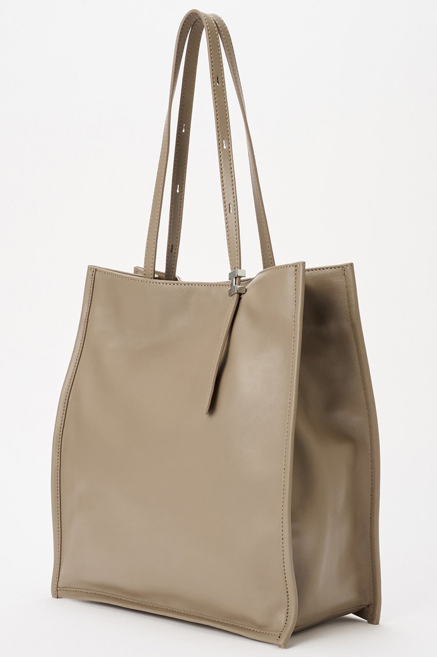 【イアクッチ/IACUCCI】のジュリエッタ NAPPA 人気、トレンドファッション・服の通販 founy(ファニー) ファッション Fashion レディースファッション Fashion for Women バッグ Bags 2026年 2026 シンプル Simple, Minimal スクエア Square, Square Shape スマート Smart, Elegant ビジネス 仕事 通勤 Business / Work / Commuting マグネット Magnet, Magnetic Closure メタル Metal, Metal Parts ワンポイント One Point, Statement Accent エレガント 上品 Elegant 夏 Summer 春 Spring S/S・春夏 SS, Spring/Summer, Warm Season other-6|ID: prp329100004801349 ipo3291000000035352174