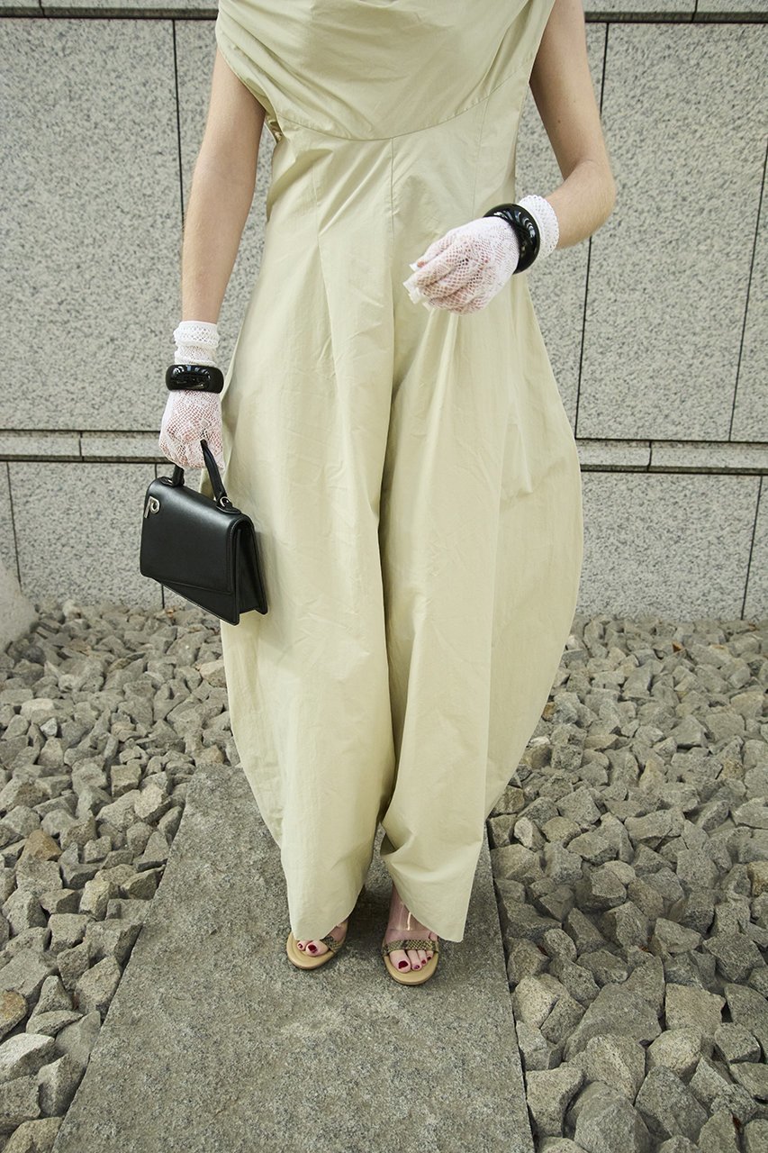 【プランク プロジェクト/PRANK PROJECT】のドレープバルーンジャンプスーツ 人気、トレンドファッション・服の通販 founy(ファニー) 　ファッション　Fashion　レディースファッション　Fashion for Women　パンツ　Pants & Trousers　2026年　2026　シェイプ　Shape, Slim Fit　スーツ　Suit, Formalwear　タフタ　Taffeta, Structured Fabric　バルーン　Balloon, Balloon Silhouette　フォルム　Silhouette, Form　夏　Summer　春　Spring　S/S・春夏　SS, Spring/Summer, Warm Season　軽量　Lightweight, Ultra Light　other-7|ID: prp329100004801353 ipo3291000000034835701