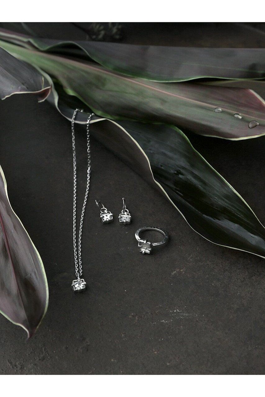 【アッシュ ペー フランス/H.P.FRANCE】の【Serge Thoraval】Miroir ネックレス 人気、トレンドファッション・服の通販 founy(ファニー) 　ファッション　Fashion　レディースファッション　Fashion for Women　ジュエリー　Jewelry　ネックレス　Necklaces & Pendants　2026年　2026　アクセサリー　Fashion Accessories　コンパクト　Compact, Small Size　シルバー　Silver, Metallic Silver　ジュエリー　Jewelry, Accessories　チェーン　Chain, Chain Strap　ネックレス　Necklace, Pendant Necklace　フランス　France, French　フレーム　Frame, Outline　モダン　Modern, Contemporary　夏　Summer　春　Spring　S/S・春夏　SS, Spring/Summer, Warm Season　other-8|ID: prp329100004802718 ipo3291000000035494970