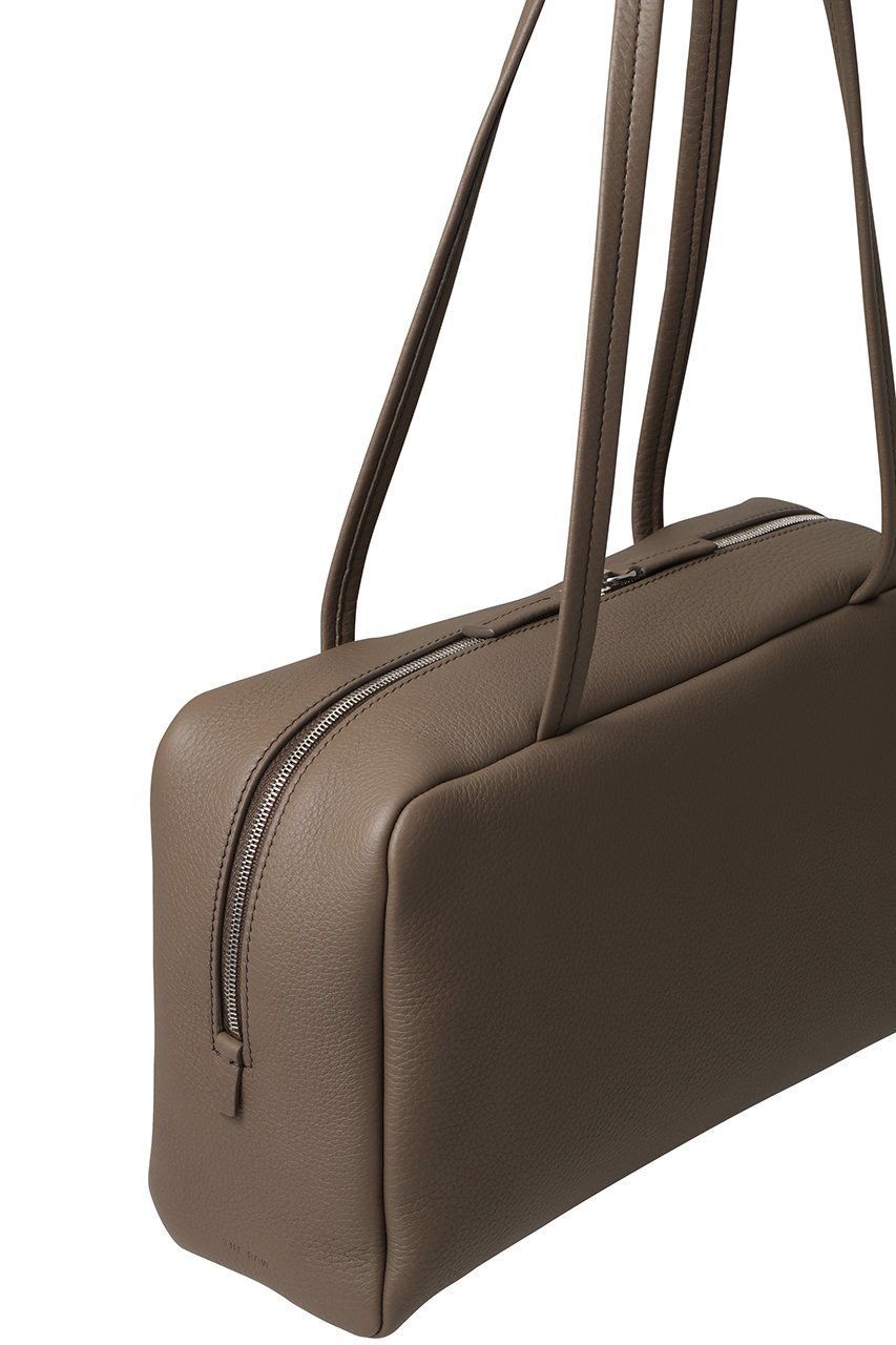 【ザ ロウ/THE ROW】のASTRA BOWLING 人気、トレンドファッション・服の通販 founy(ファニー) ファッション Fashion レディースファッション Fashion for Women 2026年 2026 シンプル Simple, Minimal ボストンバッグ Boston Bag, Retro Bag ポケット Pocket, Pocket Detail 夏 Summer 春 Spring S/S・春夏 SS, Spring/Summer, Warm Season 軽量 Lightweight, Ultra Light other-4|ID: prp329100004802744 ipo3291000000034845300