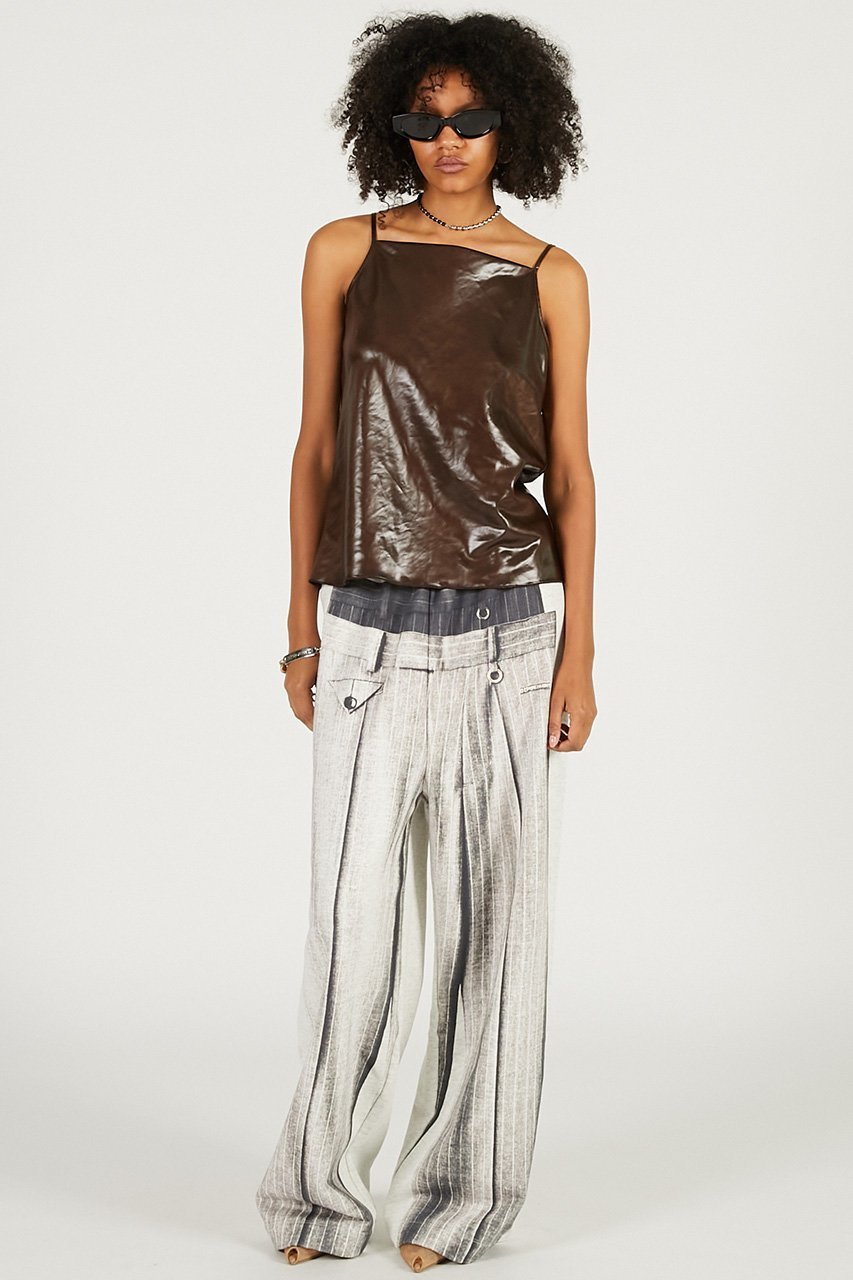 【プランク プロジェクト/PRANK PROJECT】のレザーサテンキャミ 人気、トレンドファッション・服の通販 founy(ファニー) ファッション Fashion レディースファッション Fashion for Women トップス・カットソー Cut & Sew Tops キャミソール&ノースリーブ Camisoles & Sleeveless Tops シャツ・ブラウス・オフィスカジュアル Elegant Blouses & Button-Ups ロングTシャツ・Tシャツ Longline T-Shirts & Tees カットソー・ベーシックTシャツ Cut-and-Sewn Tops / Stretch Tees & Basics 2026年 2026 とろみ Fluid, Flowy Fabric インナー Innerwear カッティング Cutting Detail キャミソール Camisole, Spaghetti Strap Top サテン Satin, Glossy Fabric ジャケット Jacket, Outerwear スクエア Square, Square Shape セットアップ Set-Up, Coordinated Outfit タンク Tank Top, Sleeveless Top ファブリック Fabric, Textile ヴィンテージ Vintage Style 夏 Summer 春 Spring S/S・春夏 SS, Spring/Summer, Warm Season other-5|ID: prp329100004802762 ipo3291000000034845428