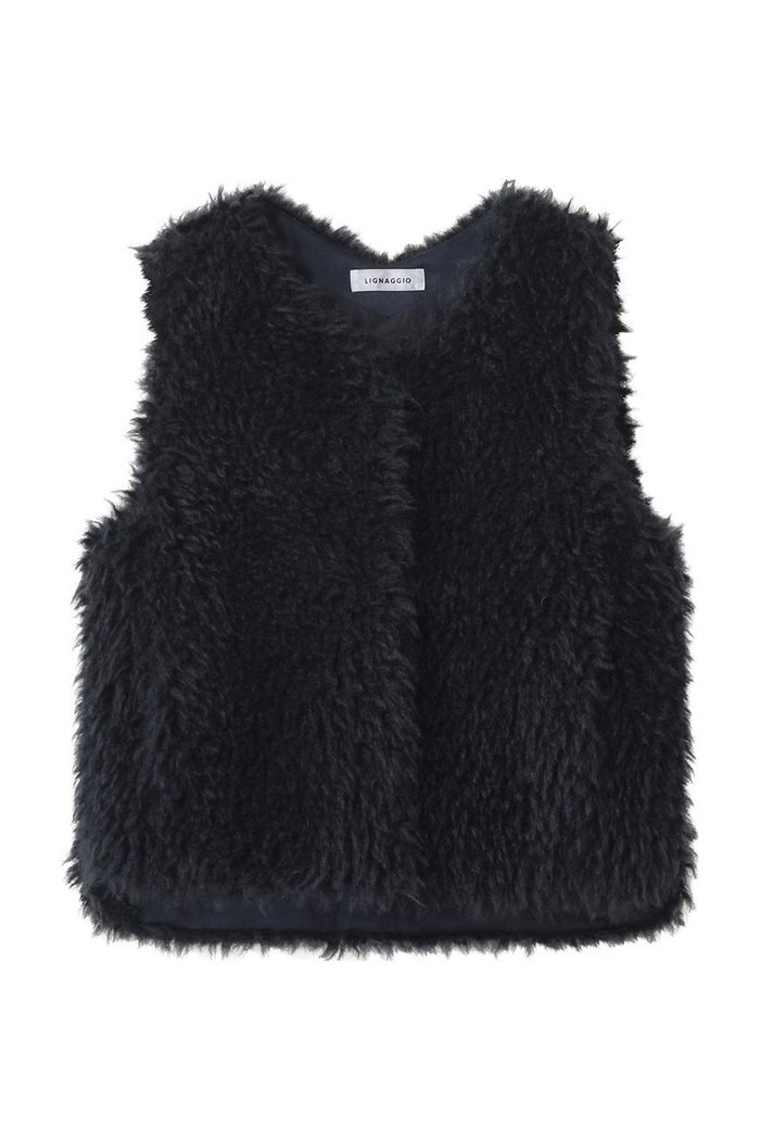 【リナージオ/LIGNAGGIO】のECOPEL ラム風ロングヘアーフェイク ジレ インテリア・キッズ・メンズ・レディースファッション・服の通販 founy(ファニー) https://founy.com/ ファッション Fashion レディースファッション Fashion for Women アウター Coat / Outerwear Collection レディースジャケット・軽アウター Jackets コンパクト Compact, Small Size ジャケット Jacket, Outerwear ノースリーブ Sleeveless, No-Sleeve ベスト Vest, Waistcoat ベーシック Basic, Essential ボトム Bottoms, Lower Wear ラグジュアリー Luxury, Elegant 新作・新入荷 New Arrivals / New In |ID: prp329100004802796 ipo3291000000034845966