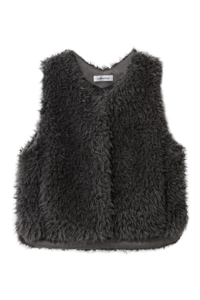 【リナージオ/LIGNAGGIO】のECOPEL ラム風ロングヘアーフェイク ジレ インテリア・キッズ・メンズ・レディースファッション・服の通販 founy(ファニー) 　ファッション　Fashion　レディースファッション　Fashion for Women　アウター　Coat / Outerwear Collection　レディースジャケット・軽アウター　Jackets　コンパクト　Compact, Small Size　ジャケット　Jacket, Outerwear　ノースリーブ　Sleeveless, No-Sleeve　ベスト　Vest, Waistcoat　ベーシック　Basic, Essential　ボトム　Bottoms, Lower Wear　ラグジュアリー　Luxury, Elegant　グレー|ID: prp329100004802796 ipo3291000000034970911