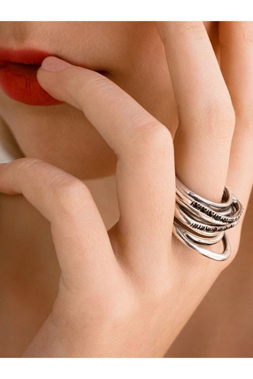 【アッシュ ペー フランス/H.P.FRANCE】の【Iosselliani】CLASSIC COLLECTION Eva 5連リング 人気、トレンドファッション・服の通販 founy(ファニー) 　ファッション　Fashion　レディースファッション　Fashion for Women　ジュエリー　Jewelry　イタリア　Italy　春　Spring　コレクション　Collection, Seasonal Line　シルバー　Silver, Metallic Silver　ジュエリー　Jewelry, Accessories　スタイリッシュ　Stylish, Fashionable　バランス　Balance, Style Balance　S/S・春夏　SS, Spring/Summer, Warm Season　おすすめ　Recommended / Our Picks　夏　Summer　2026年　2026　other-8|ID: prp329100004806060 ipo3291000000035390285