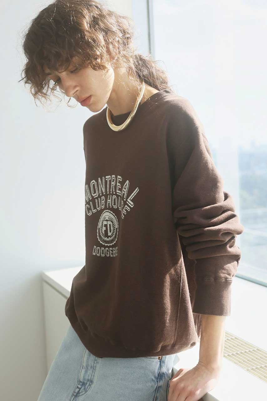 【ブリル/BRILL】の【raspail】ロゴスウェット 人気、トレンドファッション・服の通販 founy(ファニー) 　ファッション　Fashion　レディースファッション　Fashion for Women　トップス・カットソー　Cut & Sew Tops　シャツ・ブラウス・オフィスカジュアル　Elegant Blouses & Button-Ups　レディースパーカー・カジュアルフーディー　Casual Hoodies & Sweatshirts　ロングTシャツ・Tシャツ　Longline T-Shirts & Tees　スウェット・クルーネックトップス　Sweatshirts & Crewnecks / Relaxed Fit Sweat Tops　カットソー・ベーシックTシャツ　Cut-and-Sewn Tops / Stretch Tees & Basics　コレクション　Collection, Seasonal Line　フロント　Front, Front Design　ベーシック　Basic, Essential　モダン　Modern, Contemporary　other-2|ID: prp329100004807417 ipo3291000000034885384