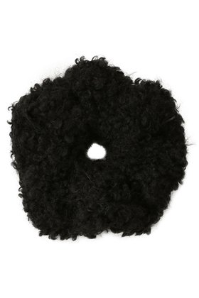 【マルティニーク/martinique】 【heyep】Fluffy シュシュ人気、トレンドファッション・服の通販 founy(ファニー) ファッション Fashion レディースファッション Fashion for Women シュシュ&ヘアアクセ/ヘアアレンジ Scrunchies & Hair Accessories 2026年 2026 アクセサリー Fashion Accessories シルバー Silver, Metallic Silver プレート Plate, Dish ポーチ Pouch, Small Case モコモコ Fuzzy, Fluffy 人気 Popular, Best Seller 夏 Summer 春 Spring S/S・春夏 SS, Spring/Summer, Warm Season |ID:prp329100004807429