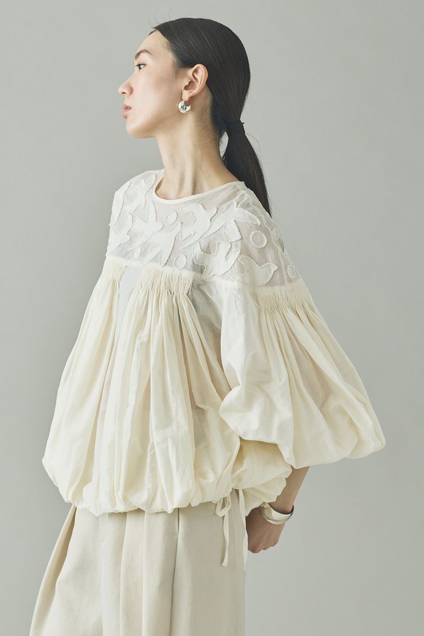 【カレンソロジー/Curensology】のバードシシュウブラウス 人気、トレンドファッション・服の通販 founy(ファニー) 　ファッション　Fashion　レディースファッション　Fashion for Women　トップス・カットソー　Cut & Sew Tops　シャツ・ブラウス・オフィスカジュアル　Elegant Blouses & Button-Ups　2026年　2026　インド　Indian Textile　オーガンジー　Organza Fabric　ショート　Short, Short Length　シルク　Silk, 100% Silk　スリーブ　Sleeve, Long Sleeve / Short Sleeve　ハンド　Hand, Handmade　バランス　Balance, Style Balance　リボン　Ribbon, Bow　エレガント 上品　Elegant　夏　Summer　春　Spring　S/S・春夏　SS, Spring/Summer, Warm Season　other-3|ID: prp329100004807450 ipo3291000000035445147