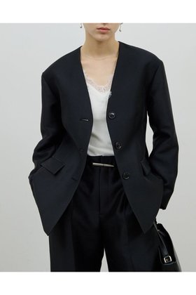 【ガリャルダガランテ/GALLARDAGALANTE】 【セットアップ対応】シルキーダブルクロスジャケット人気、トレンドファッション・服の通販 founy(ファニー) ファッション Fashion レディースファッション Fashion for Women アウター Coat / Outerwear Collection レディースジャケット・軽アウター Jackets 2026年 2026 エレガント 上品 Elegant シェイプ Shape, Slim Fit ジャケット Jacket, Outerwear スマート Smart, Elegant セットアップ Set-Up, Coordinated Outfit 夏 Summer 春 Spring S/S・春夏 SS, Spring/Summer, Warm Season |ID:prp329100004807463