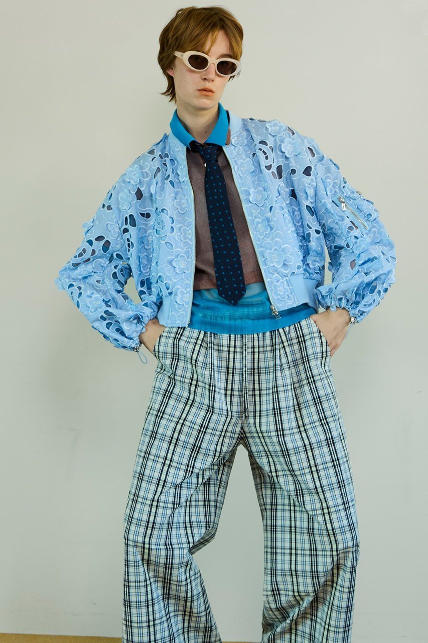 【メゾンスペシャル/MAISON SPECIAL】のCut-Off Flower MA-1/カットオフフラワーMA-1 人気、トレンドファッション・服の通販 founy(ファニー) ファッション Fashion レディースファッション Fashion for Women アウター Coat / Outerwear Collection レディースジャケット・軽アウター Jackets ブルゾンジャケット・スポーティアウター Blouson Jackets MA-1ジャケット MA-1 Bomber Jackets / Flight Jackets 春 Spring カットオフ Cut-Off Design コンパクト Compact, Small Size ショート Short, Short Length ジャケット Jacket, Outerwear スポーティ Sporty, Casual Athletic デニム Denim, Jeans Material バランス Balance, Style Balance パジャマ Pajamas, Sleepwear フラワー Flower, Floral ブルゾン Blouson, Bomber Jacket 別注 Limited Edition, Custom Order ミックス Mix, Mixed Style モチーフ Motif, Design Theme S/S・春夏 SS, Spring/Summer, Warm Season 夏 Summer 2026年 2026 other-4|ID: prp329100004807520 ipo3291000000034886438